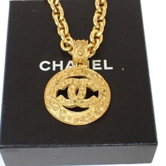 CHANEL CC Logo Chain Long Pendant Necklace 94A Gold Accessory Vinatge - Picture 1 of 10